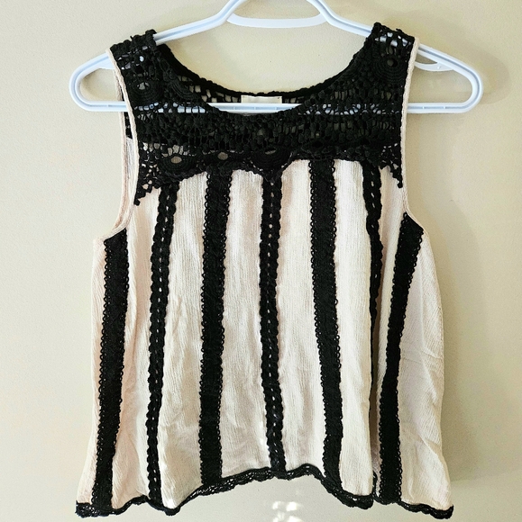 First Love Tops - First Love Rayon Black and Cream Vintage Top Small